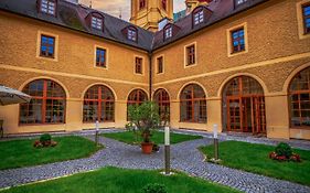 Klášter Hejnice, vzdělávací, konferenční a poutní dům